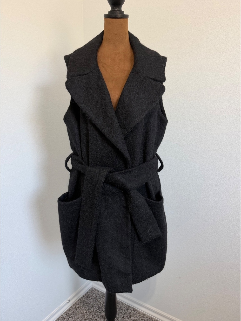 Diane von Furstenberg Wool Blend Sleeveless Snap Button Vest Jacket Size 10